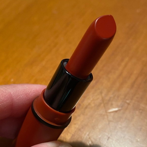 MAC Matte Lipstick Chili - Picture 4 of 16